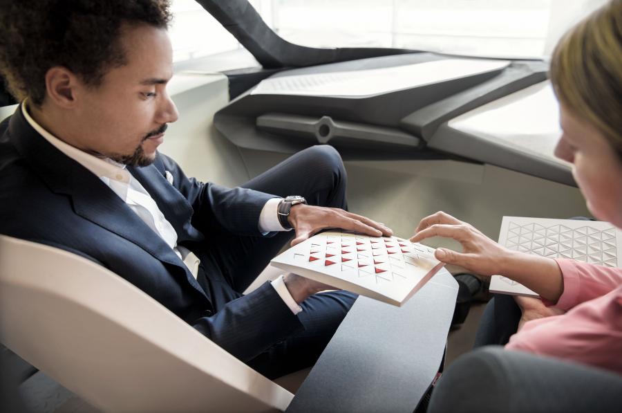  BMW Vision Next 100 2016 года  (фото 68 из 157)